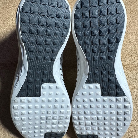 Nike Wedge Sandals - Picture 7 of 7